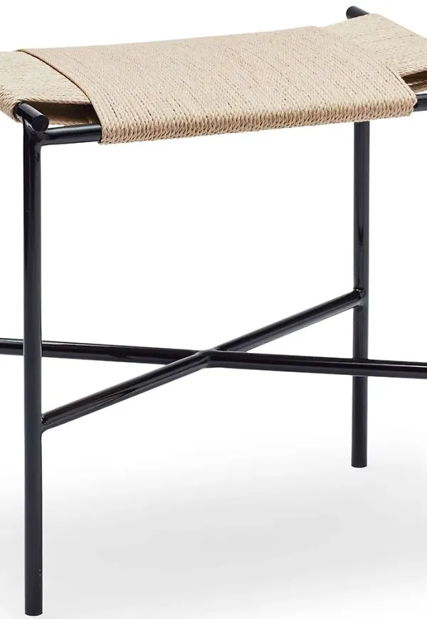 Svart Skagerak-pall i stilren modell.