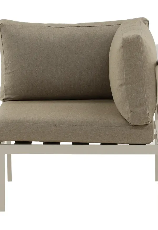 Fantastiskt snygg aluminiumsoffa 2025 från Venture Design.