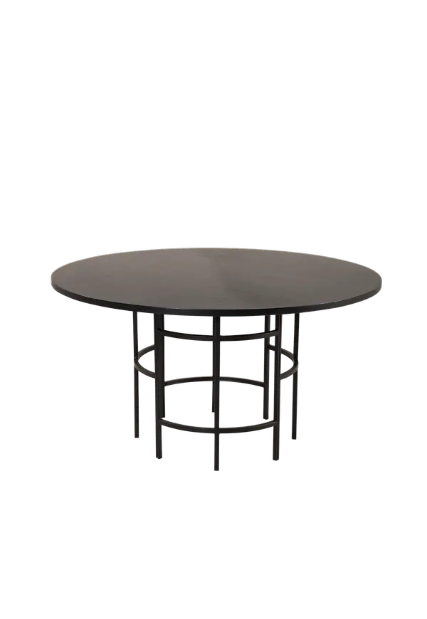 Trendig matbord 2025 från Venture Home.