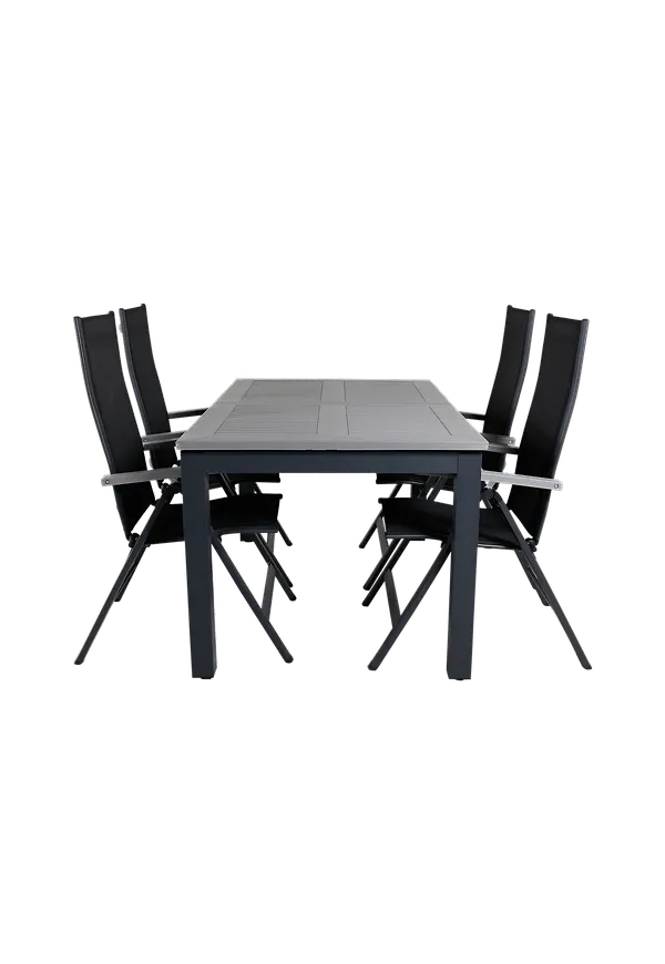 Ikonisk Stol som passar bra vid många olika tillfällen.