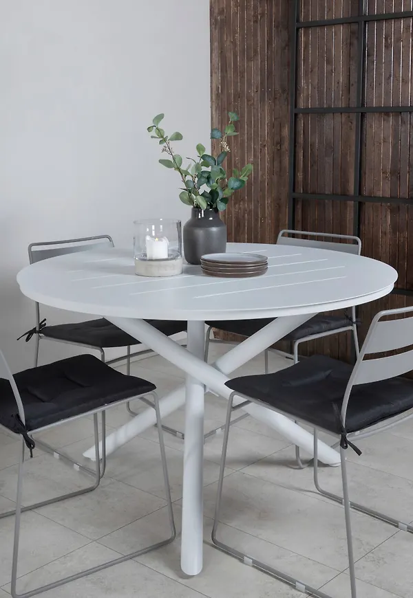 Trendig aluminiumstol 2025 från Venture Home.