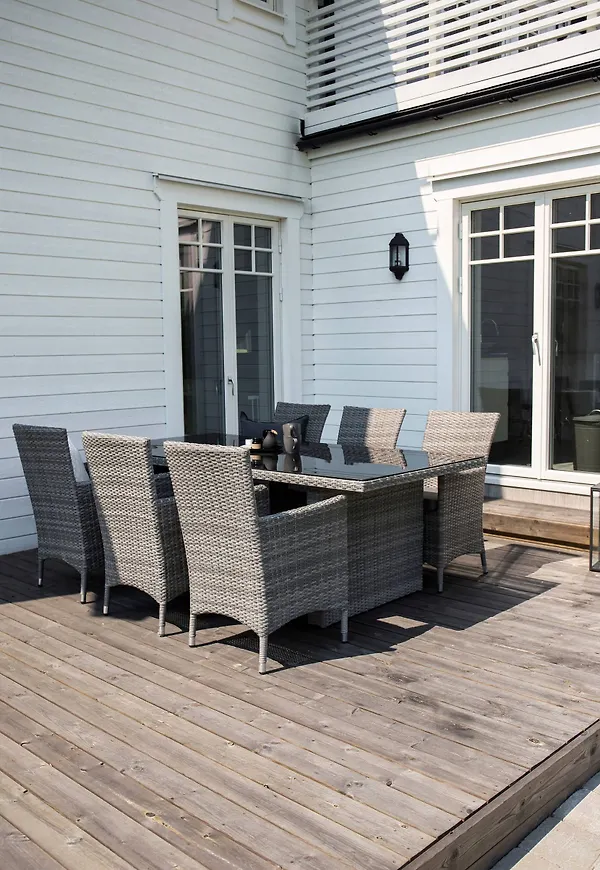 Superfin bord som passar bra vid många olika tillfällen.