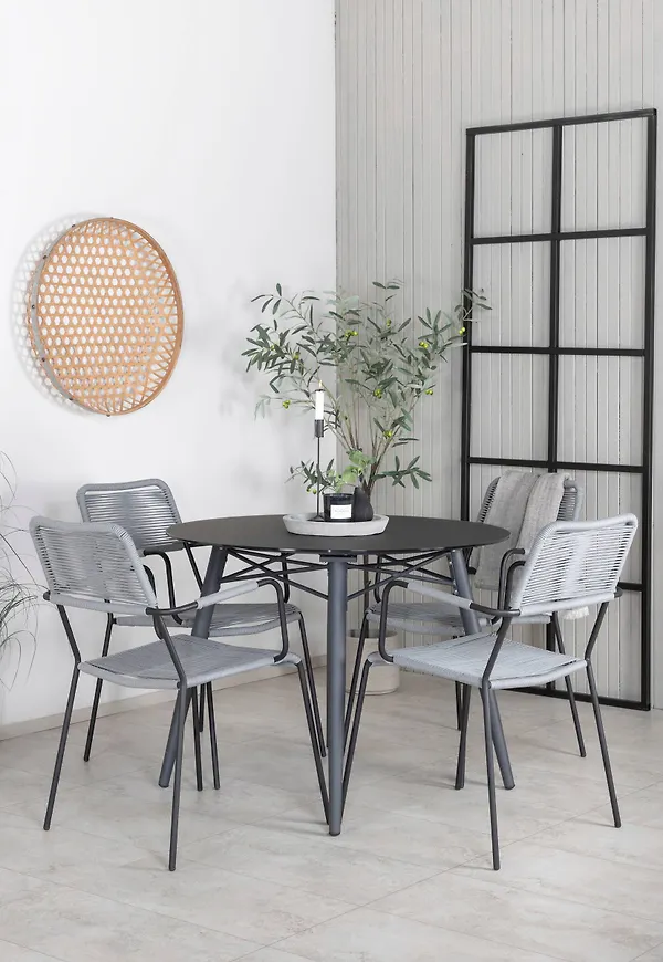 Riktigt snygg matbord 2025 från Venture Home.