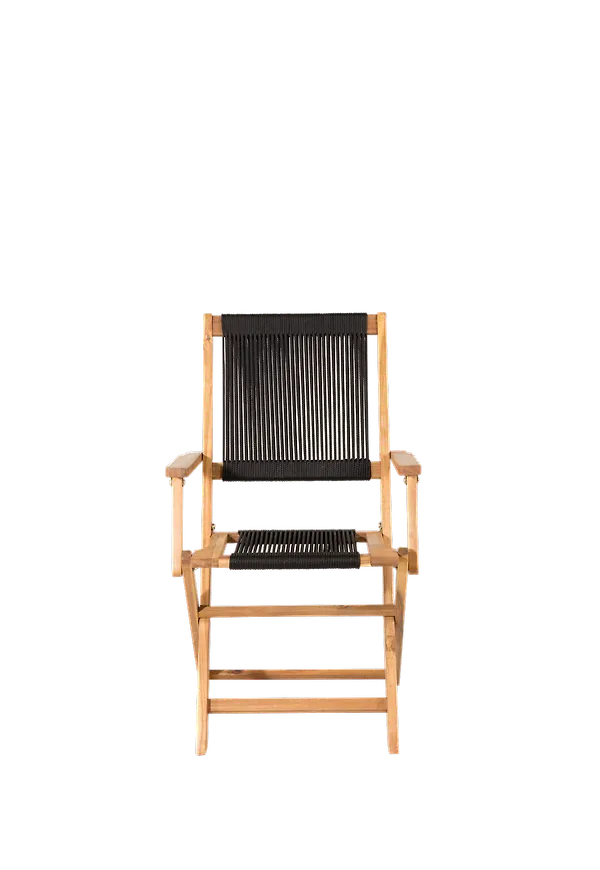 Svart matstol som passar perfekt till sommaren 2025!