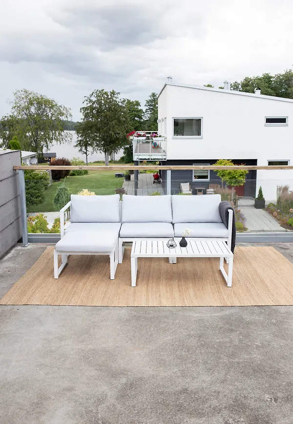 Fantastiskt snygg soffgrupp i aluminium från Venture Home.