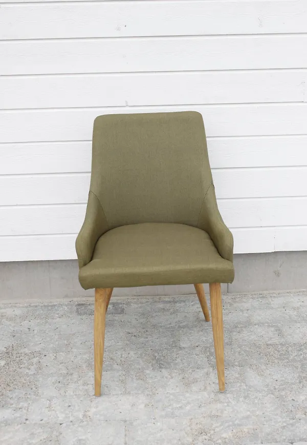 Ikonisk ekstol 2025 från Venture Home.