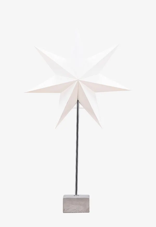 Fin Lampa som passar bra vid många olika tillfällen.