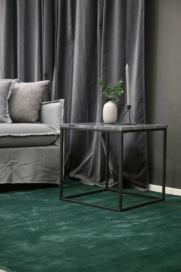 Grön Venture Home-viskosmatta i komfortabel modell.