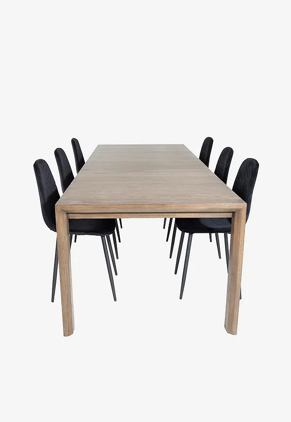 Härlig matstol 2025 från Venture Home.