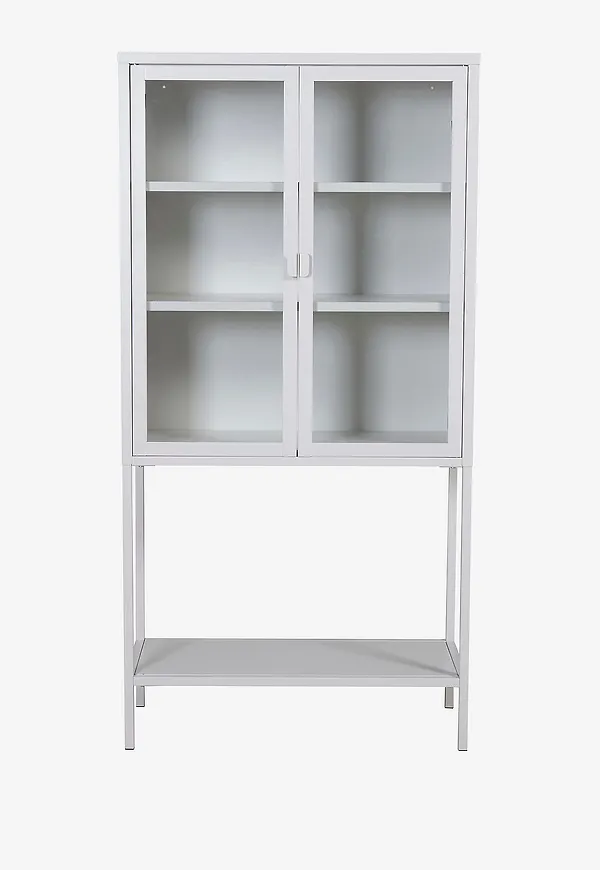 Riktigt trendig vit skåp 2025 från Venture Home.