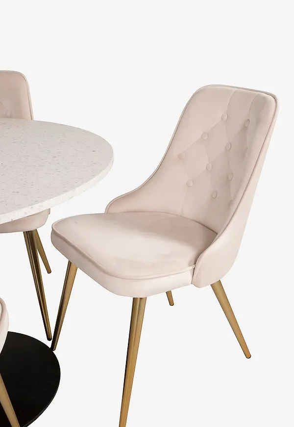 Riktigt snygg vit stol 2026 från Venture Home.