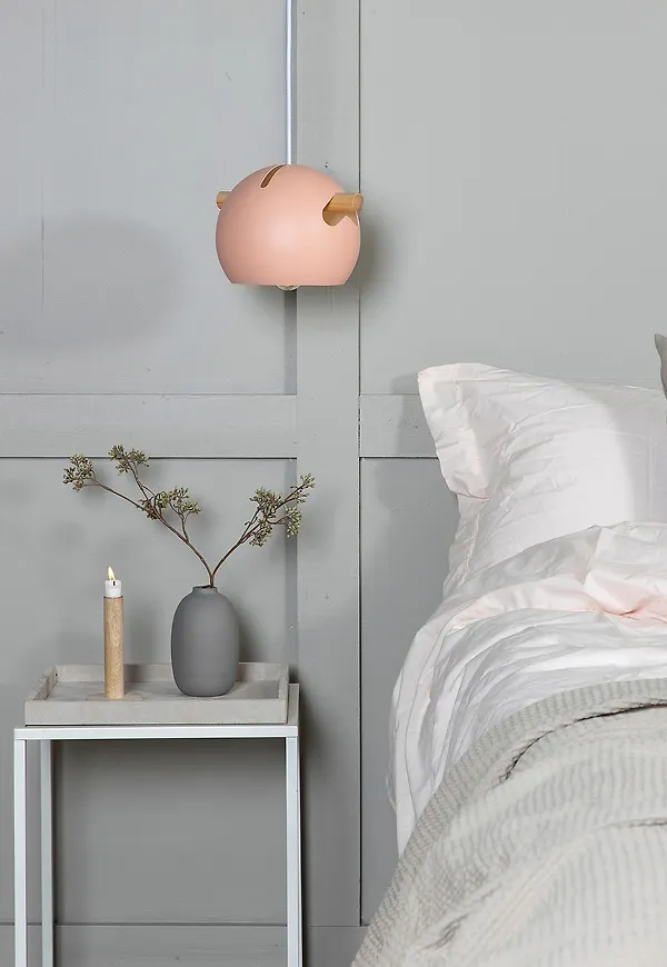Ikonisk lampa 2026 från Venture Home.