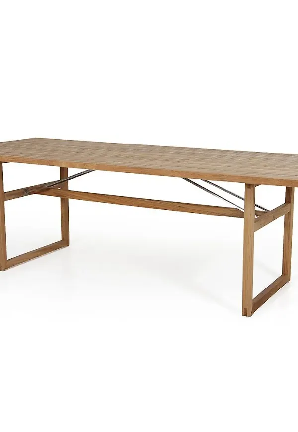 Jättefin teakmatbord 2025 från Brafab.