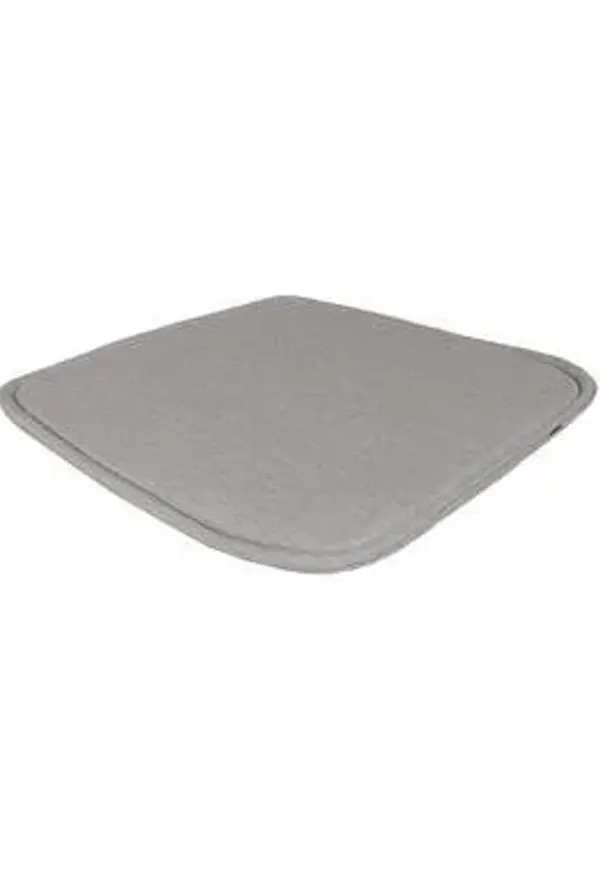 Vacker stol 2025 från Cane-Line.