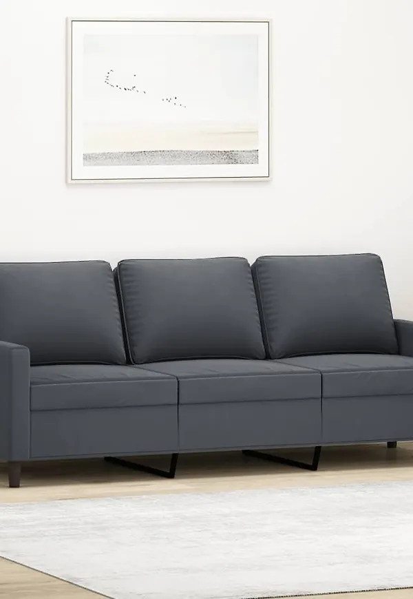 Grå soffa som passar perfekt till sommaren 2025!