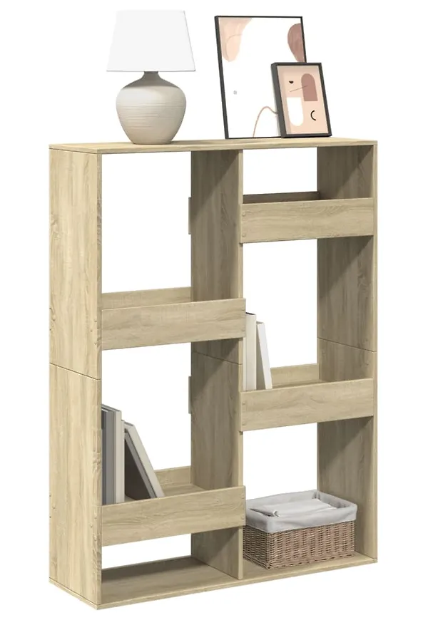 Härlig bokhylla i brun färg gjord i ek.