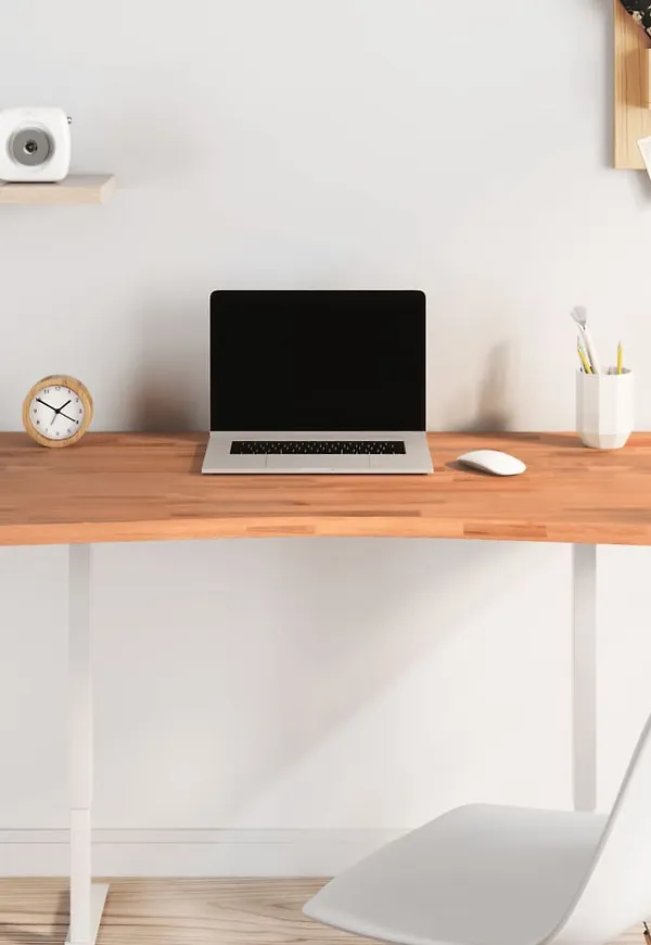 Brun vidaXL-bord i stilriktig modell.