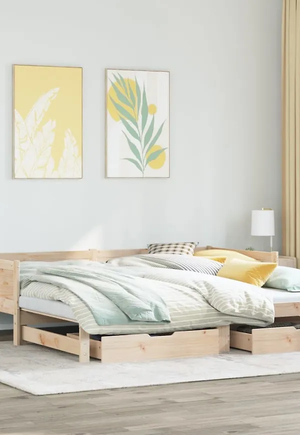 Smickrande Säng som passar bra vid många olika tillfällen.