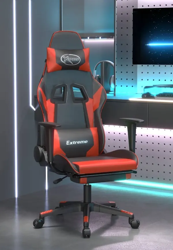 Vacker stol i röd färg gjord i bomull.