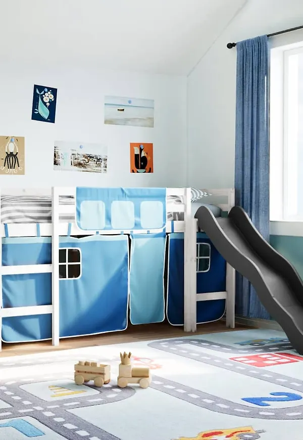 Härlig Säng som passar bra vid många olika tillfällen.