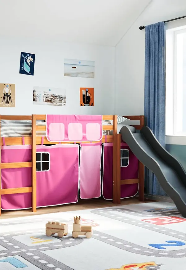 Mysig Säng som passar bra vid många olika tillfällen.