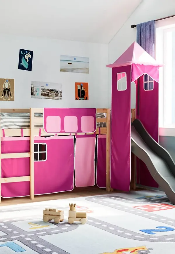 Fantastiskt fin Säng som passar bra vid många olika tillfällen.