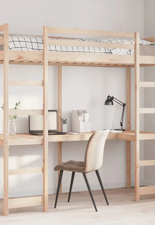 Fantastiskt snygg Säng som passar bra vid många olika tillfällen.