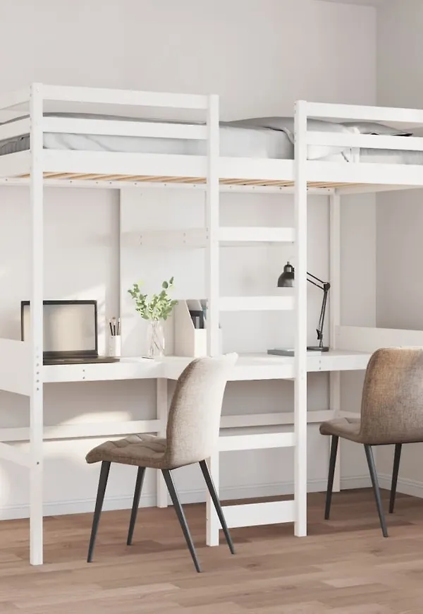 Fantastiskt snygg Säng som passar bra vid många olika tillfällen.