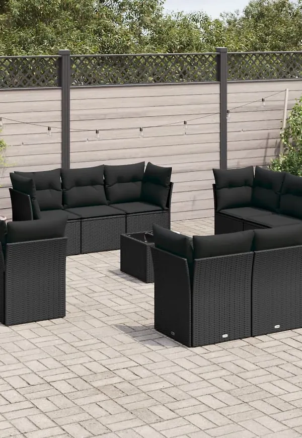 Svart soffgrupp som passar perfekt till våren 2025!