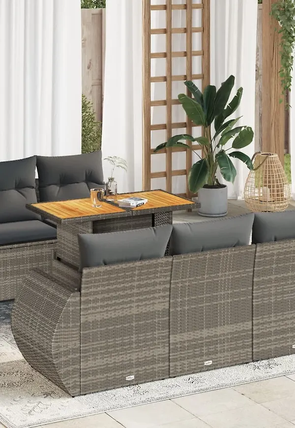 Klassisk bord som passar bra vid många olika tillfällen.