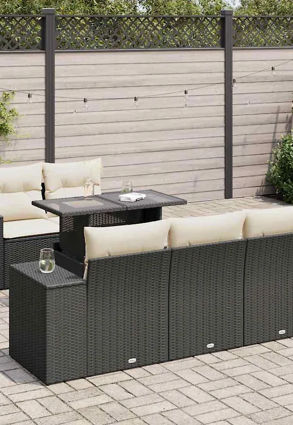 Jättesnygg bord som passar bra vid många olika tillfällen.