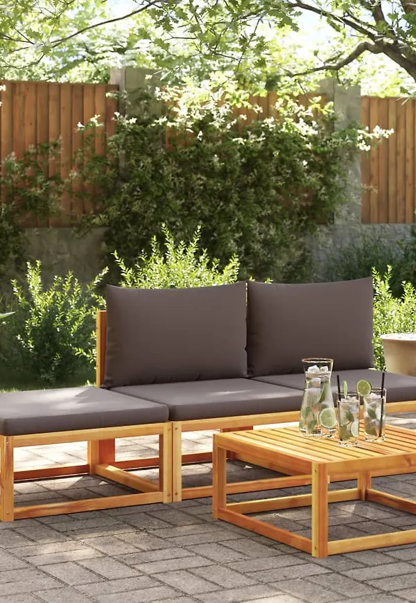 Otroligt fin Möbel som passar bra vid många olika tillfällen.