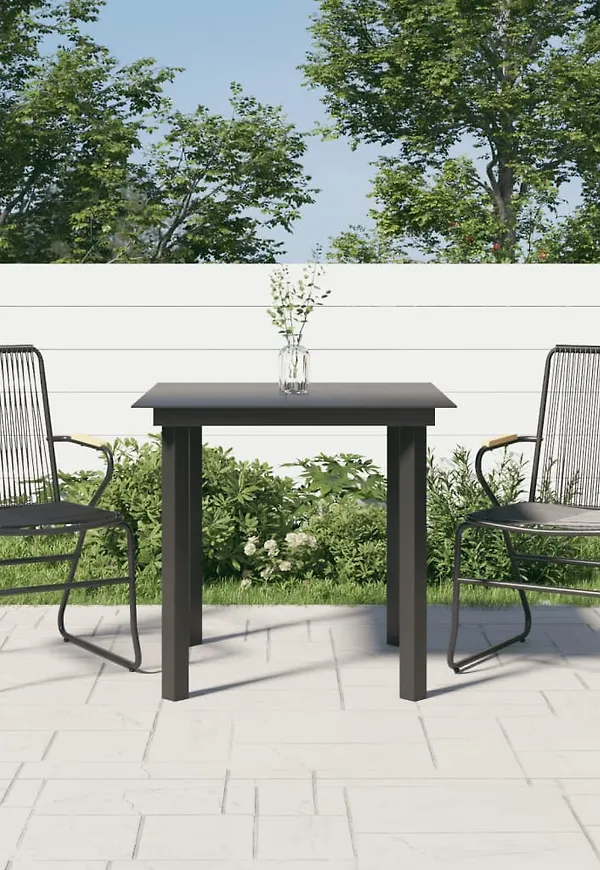 Riktigt fin bord som passar bra vid många olika tillfällen.