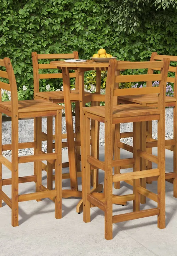 Riktigt snygg bord som passar bra vid många olika tillfällen.