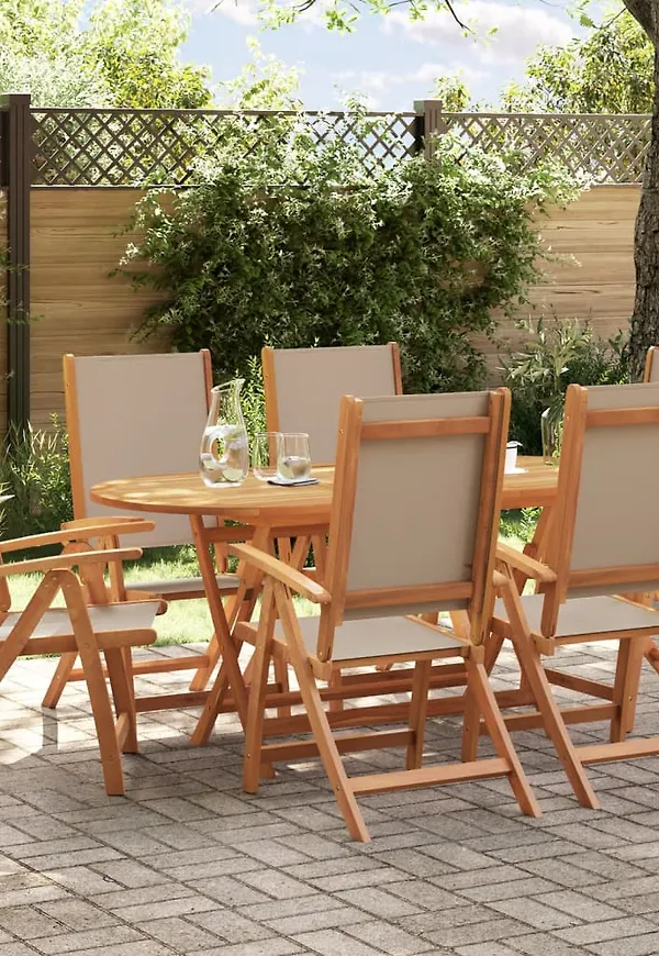 Mysig bord som passar bra vid många olika tillfällen.