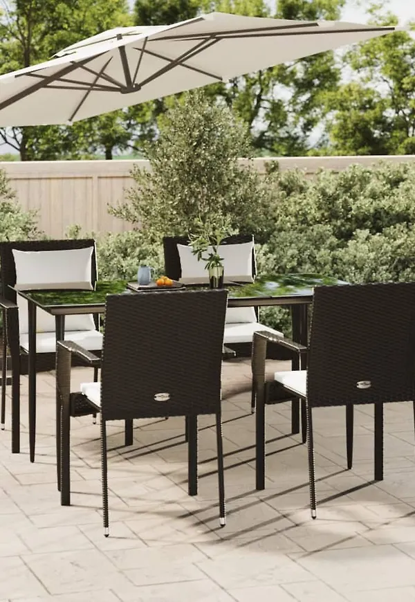 Fantastiskt snygg bord som passar bra vid många olika tillfällen.