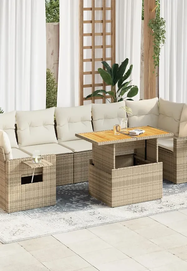 Snygg bord som passar bra vid många olika tillfällen.