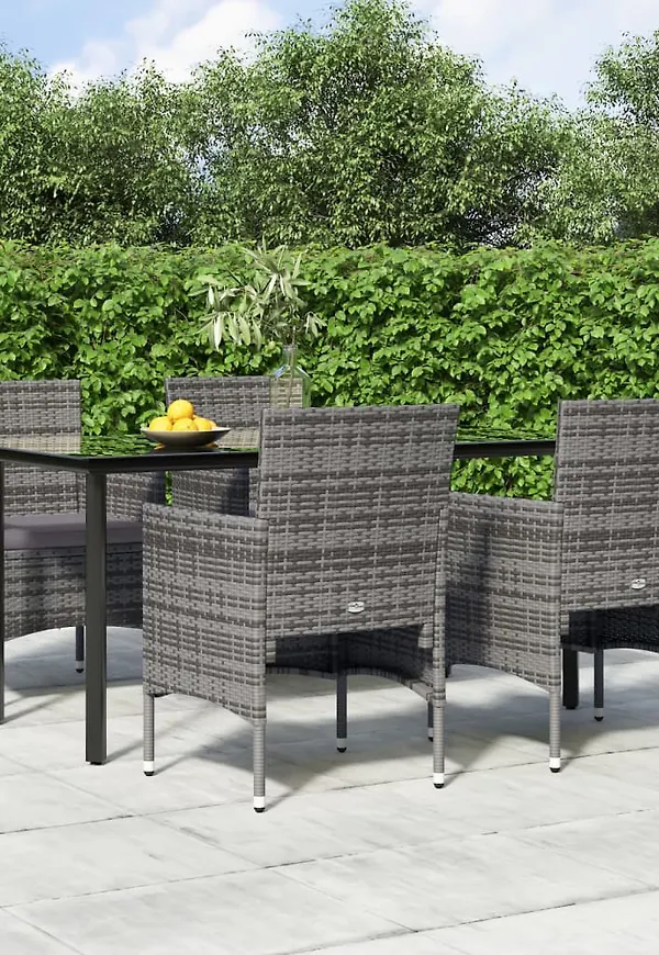 Grå bord som passar perfekt till sommaren 2025!