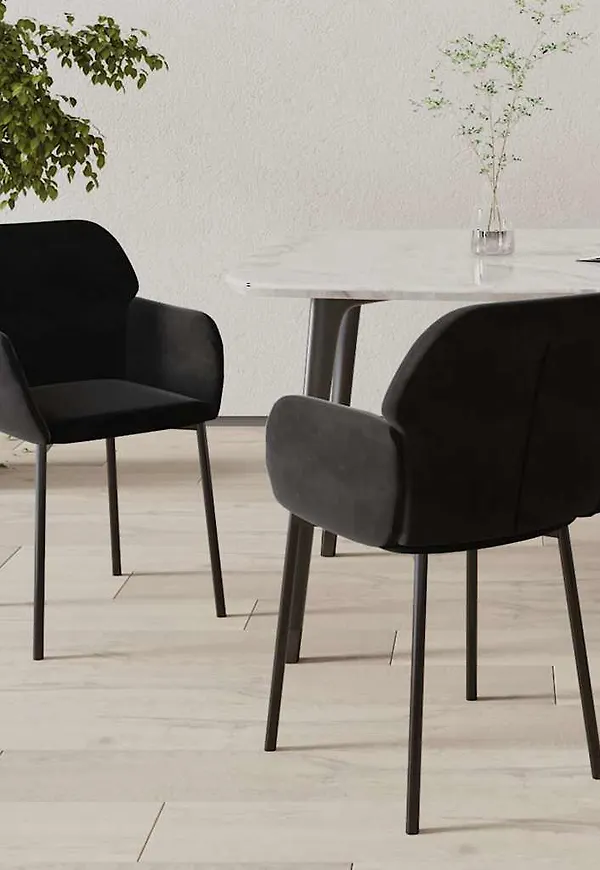 Fantastiskt snygg Stol som passar bra vid många olika tillfällen.
