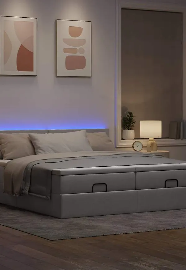 Modern Säng som passar bra vid många olika tillfällen.