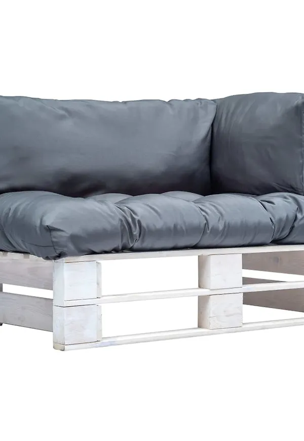 Grå soffa som passar perfekt till sommaren 2025!