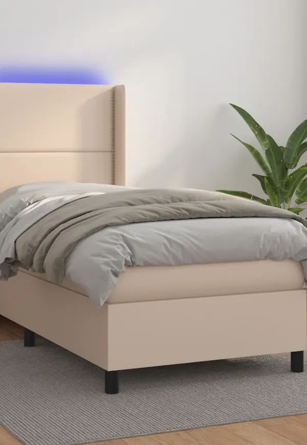 Elegant Säng som passar bra vid många olika tillfällen.