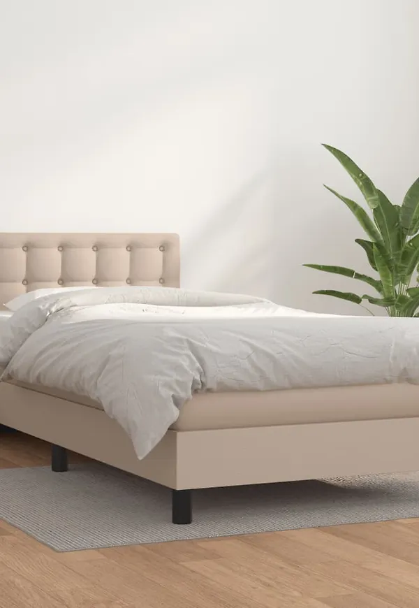 Härlig Säng som passar bra vid många olika tillfällen.