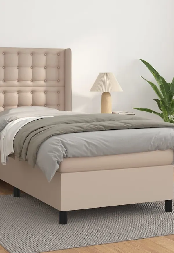 Otroligt snygg Säng som passar bra vid många olika tillfällen.