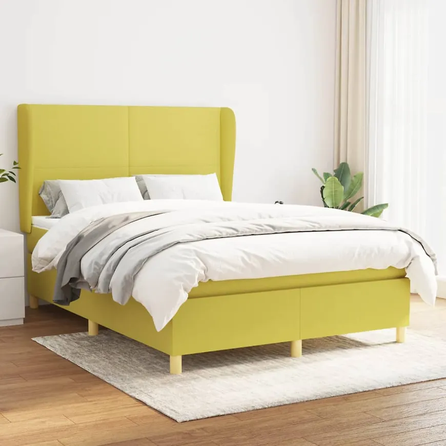 Smickrande Säng som passar bra vid många olika tillfällen.