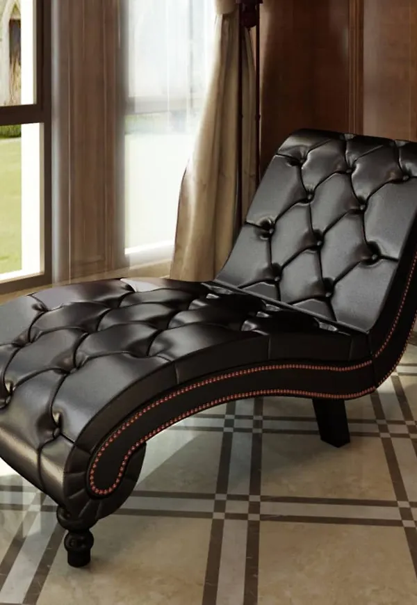 Smickrande stol i brun färg gjord i bomull.