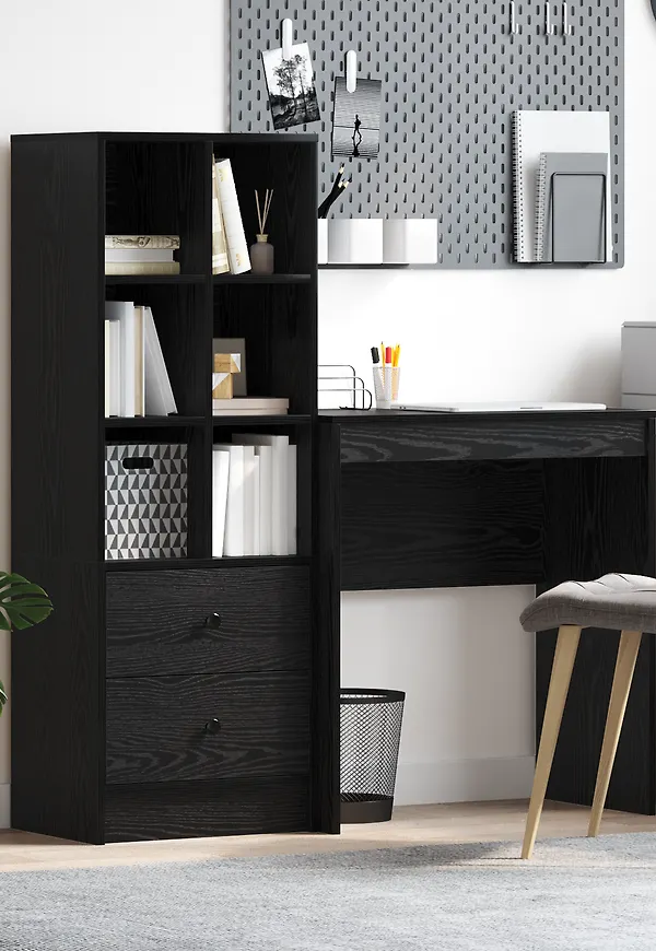 Mysig skrivbord i svart färg gjord i ek.