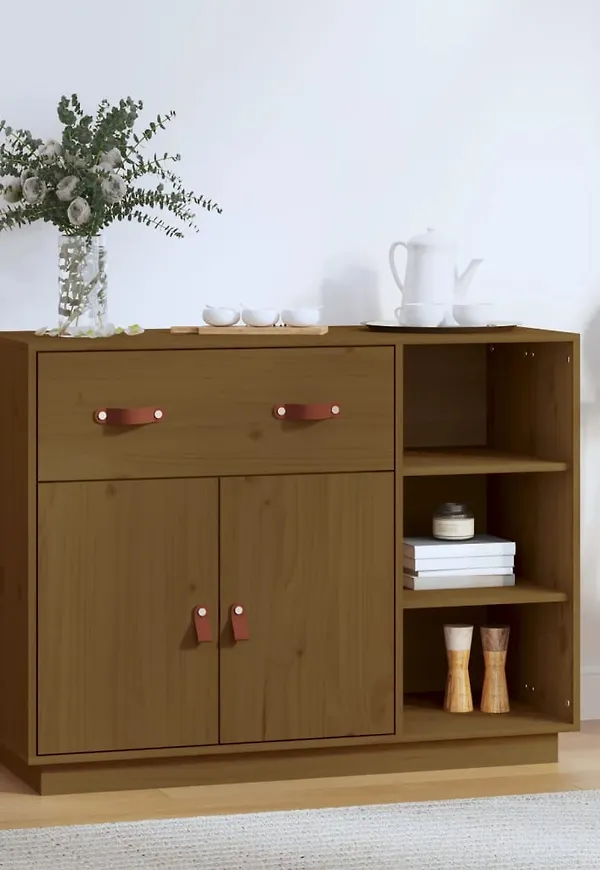 Riktigt snygg bord som passar bra vid många olika tillfällen.