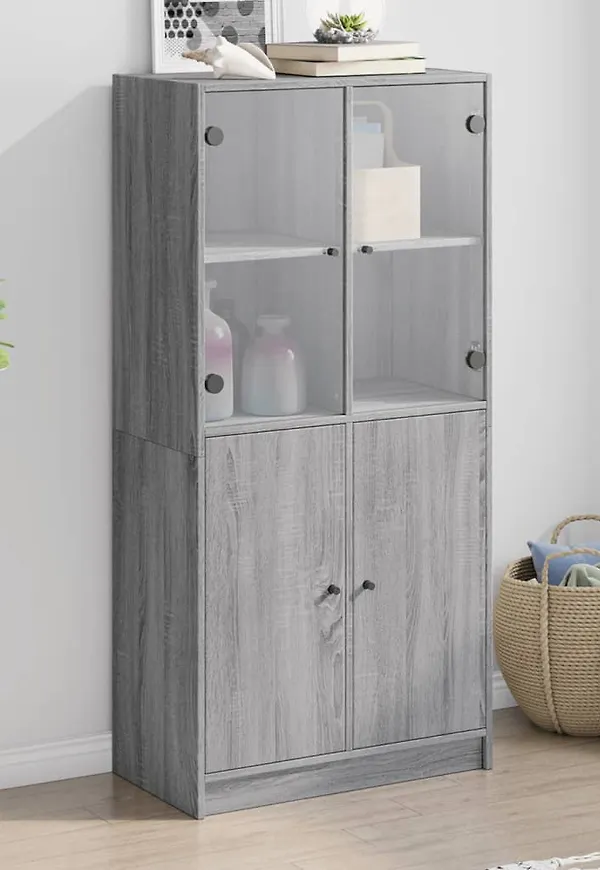 Otroligt fin Skåp som passar bra vid många olika tillfällen.