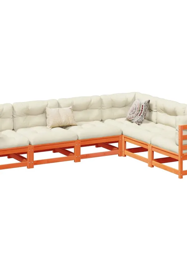 Vacker soffgrupp i brun färg gjord i bomull.